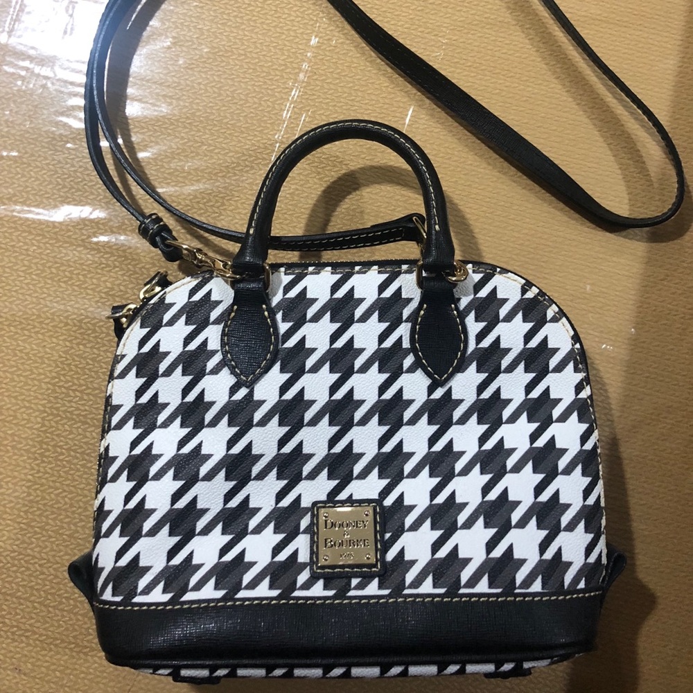 Crossbody purse